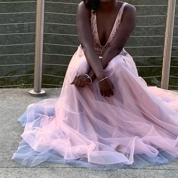 PINK PROM DRESS - Picture 4 of 5